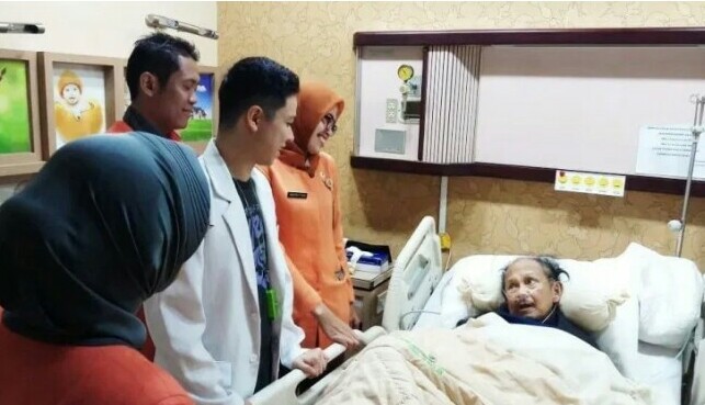Presiden RI ke-3 BJ Habibie Menjalani Perawatan Intensif, Keluarga Mohon Doa Presiden RI ke-3 BJ Habibie Menjalani Perawatan Intensif, Keluarga Mohon Doa