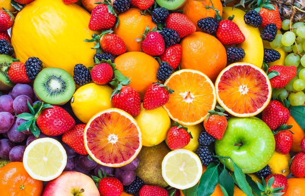Suka Makan Buah-buahan? Ini 5 Cara Jaga Kesegaran Buah Anda