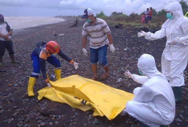 Mayat Wanita Berkebaya Ditemukan di Pantai Jepara, Begini Kondisinya
