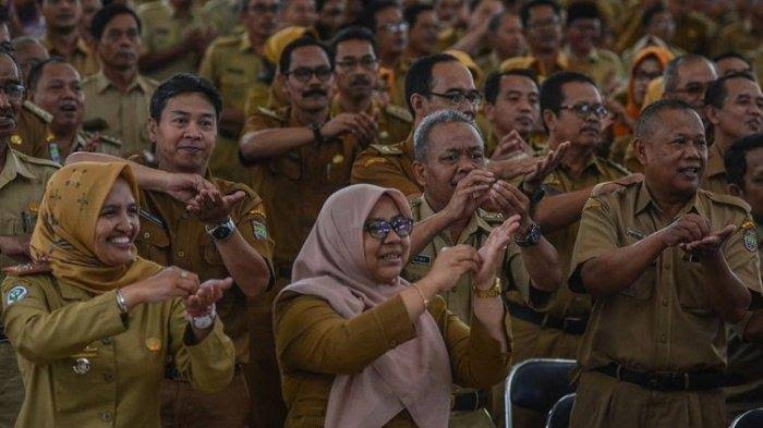 Kabar Gembira untuk PNS, Jokowi Naikkan Tunjangan untuk Formasi Ini, Berikut Rincian Besarannya, Wow