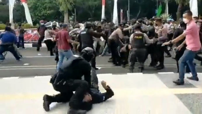 Sosok dan Pangkat Oknum Polisi yang Banting Mahasiswa di Tangerang, Oh Ternyata