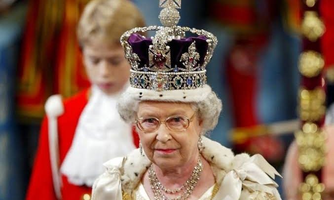 Ratu Elizabeth II Cari Orang yang Mau Kerja Jadi Tukang Bersih-Bersih di Istana, Gajinya Rp 218 Juta, Berminat?