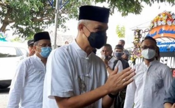 Gubernur Jawa Tengah Ganjar Pranowo Sampaikan Kabar Duka, Innalillahi
