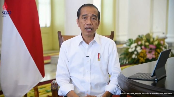 PENGUMUMAN: Jokowi Hapus Tes PCR dan Antigen bagi Pelaku Perjalanan Dalam dan Luar Negeri