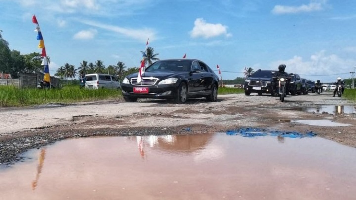 6 Provinsi dengan Jalan Rusak Terbanyak di Indonesia, Nomor 1 Ternyata Bukan Lampung, Lihat!
